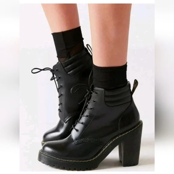 DR. MARTENS Persephone Boots BLACK BUTTERO - Picture 2 of 11